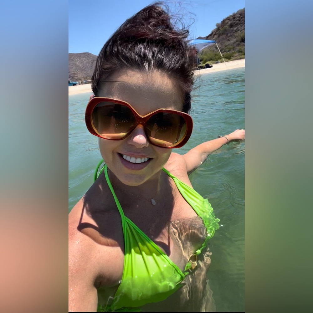 Flyvasious FlyGirl Sunglasses 😎 Big & Beautiful